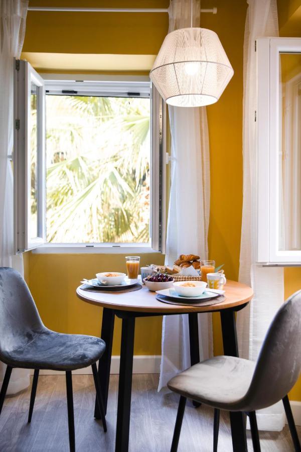 Corfu Town Twin Studios- Liston Area Apartment *