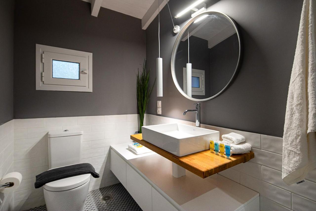 Corfu Town Twin Studios- Liston Area Apartment